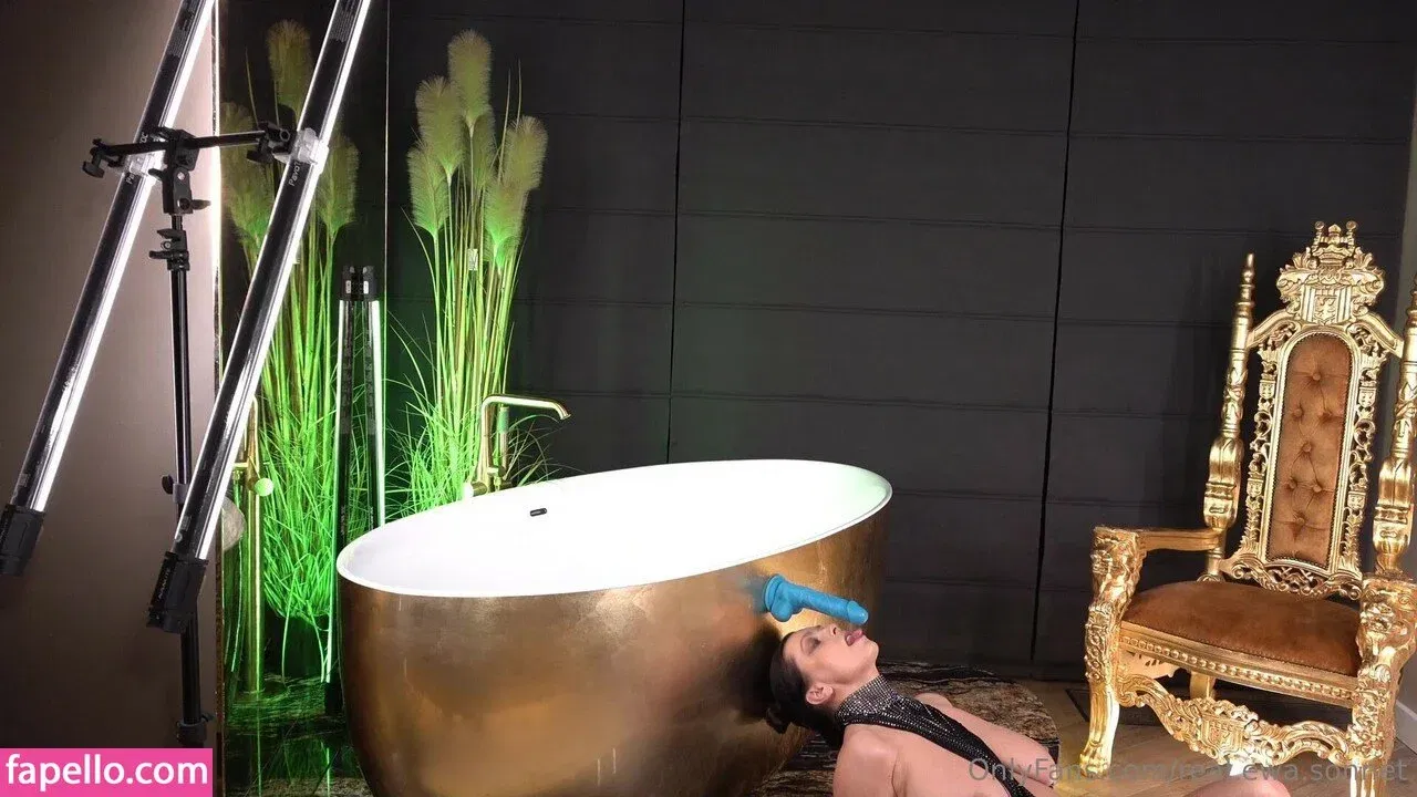 Ewa Sonnet Onlyfans Photo Gallery 