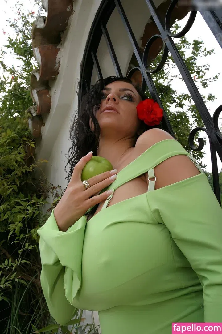 Ewa Sonnet Onlyfans Photo Gallery 