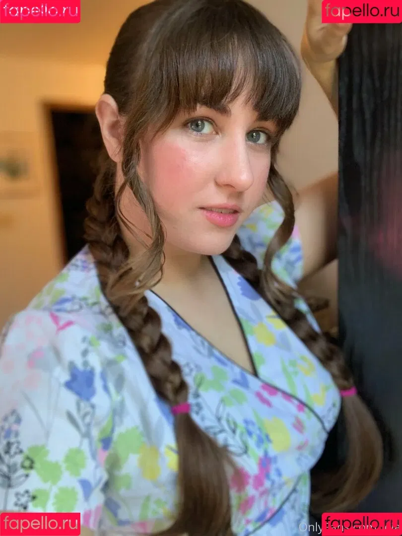 NSFWLeia Onlyfans Photo Gallery 