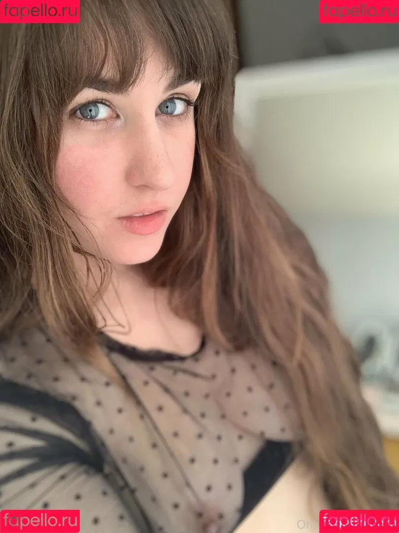 NSFWLeia Onlyfans Photo Gallery 