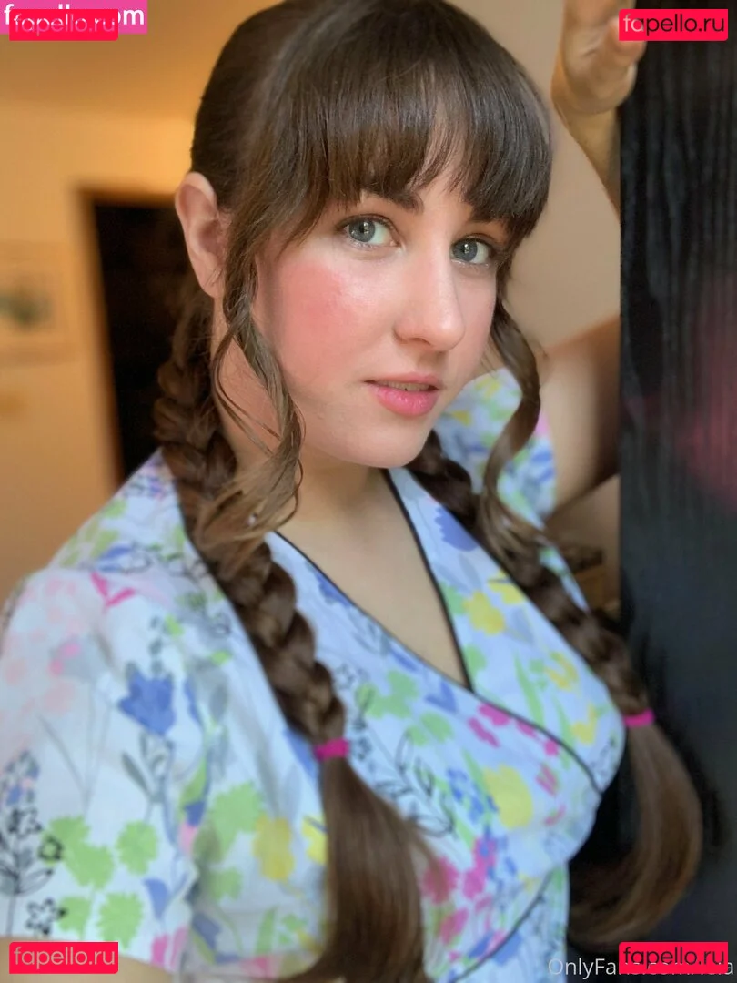 NSFWLeia Onlyfans Photo Gallery 