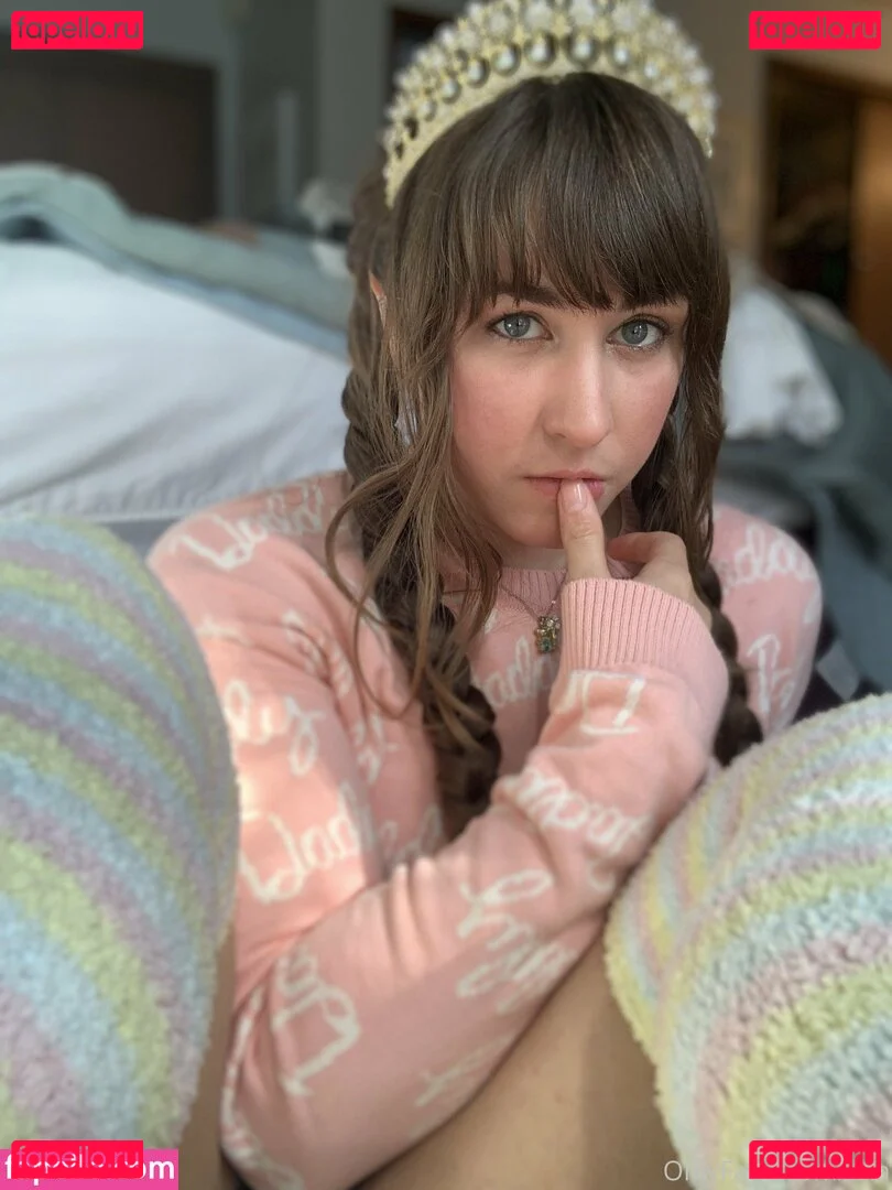 NSFWLeia Onlyfans Photo Gallery 