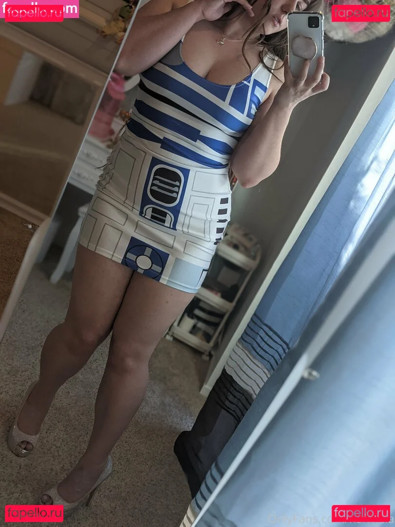 NSFWLeia Onlyfans Photo Gallery 