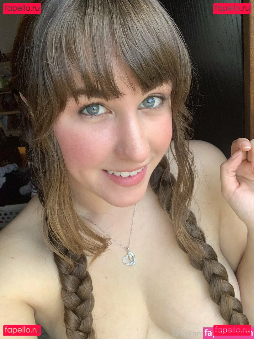 NSFWLeia Onlyfans Photo Gallery 