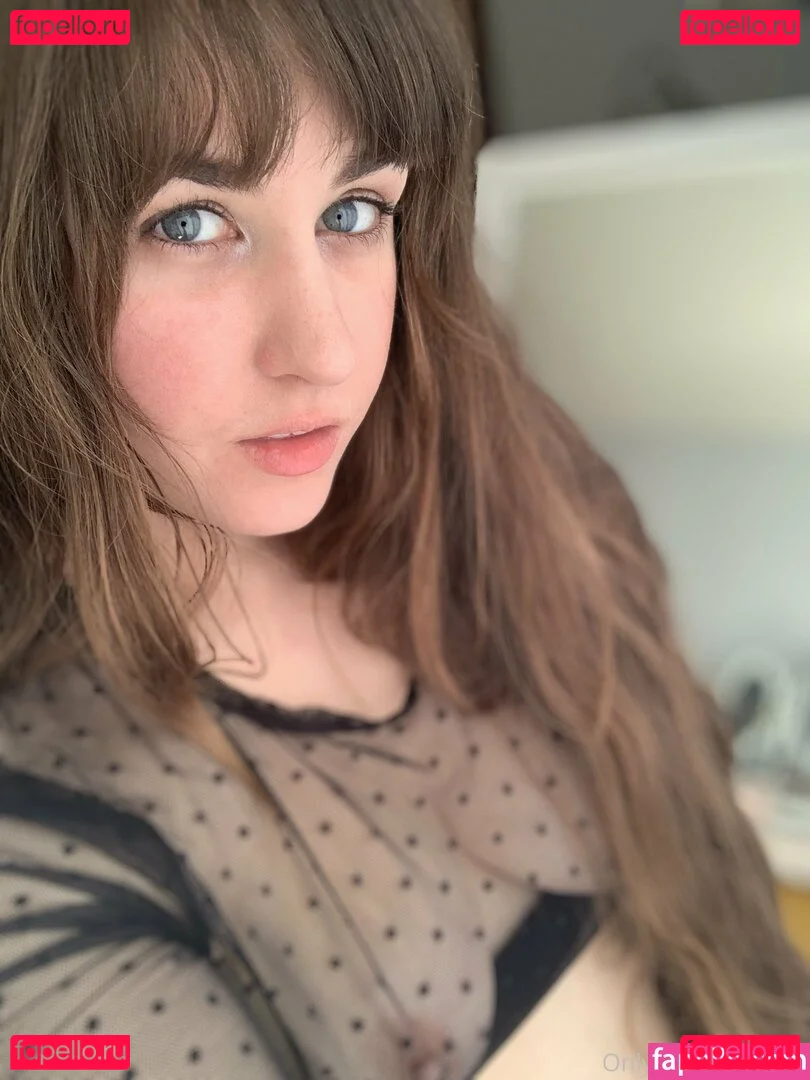 NSFWLeia Onlyfans Photo Gallery 