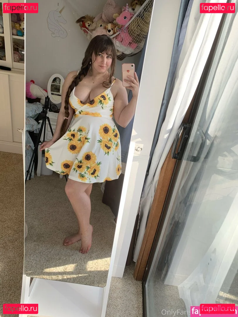 NSFWLeia Onlyfans Photo Gallery 