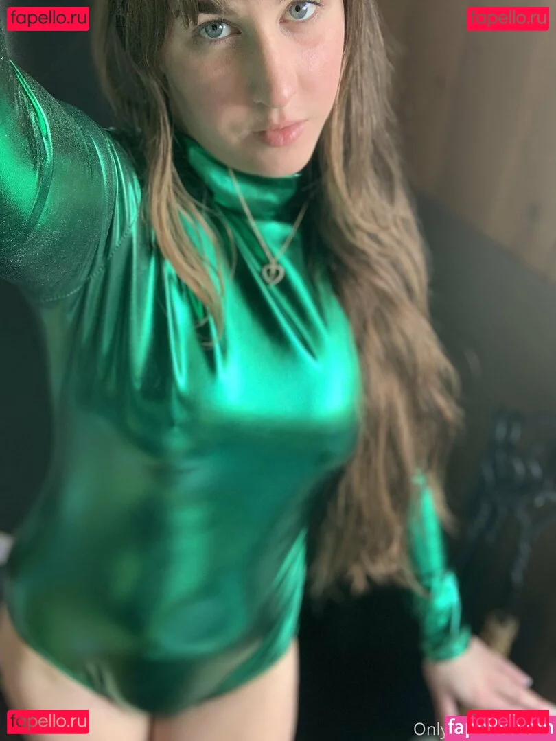 NSFWLeia Onlyfans Photo Gallery 