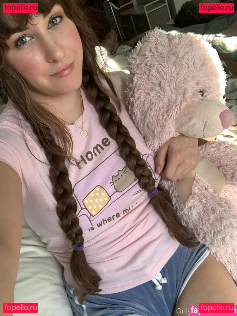 NSFWLeia Onlyfans Photo Gallery 