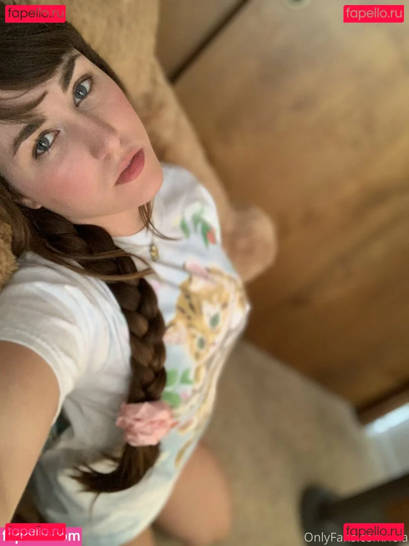 NSFWLeia Onlyfans Photo Gallery 