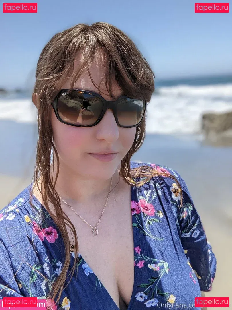 NSFWLeia Onlyfans Photo Gallery 