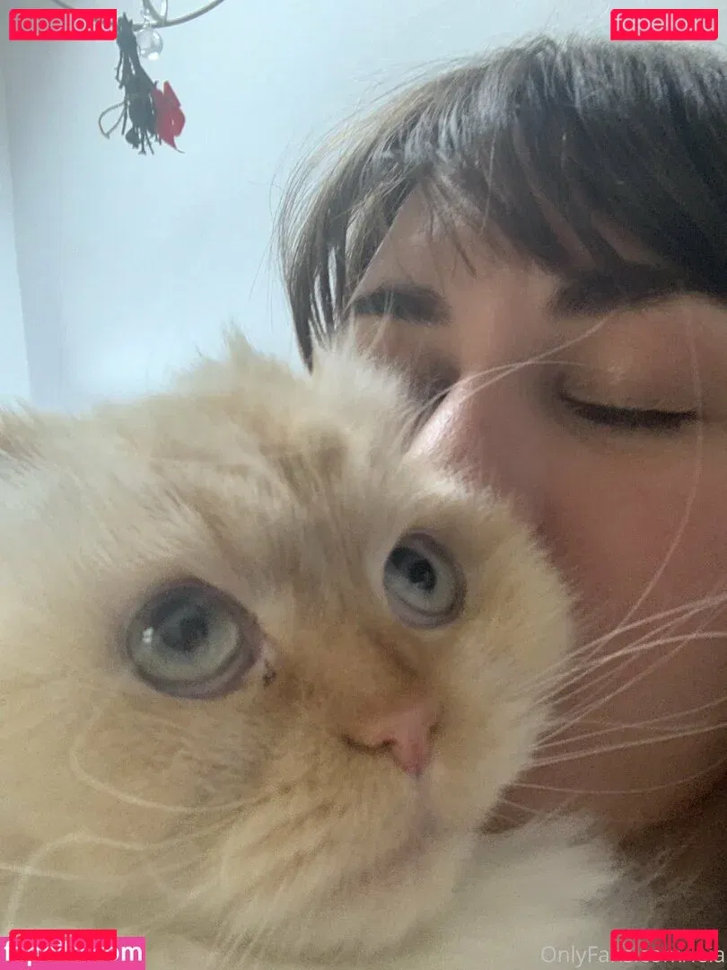 NSFWLeia Onlyfans Photo Gallery 