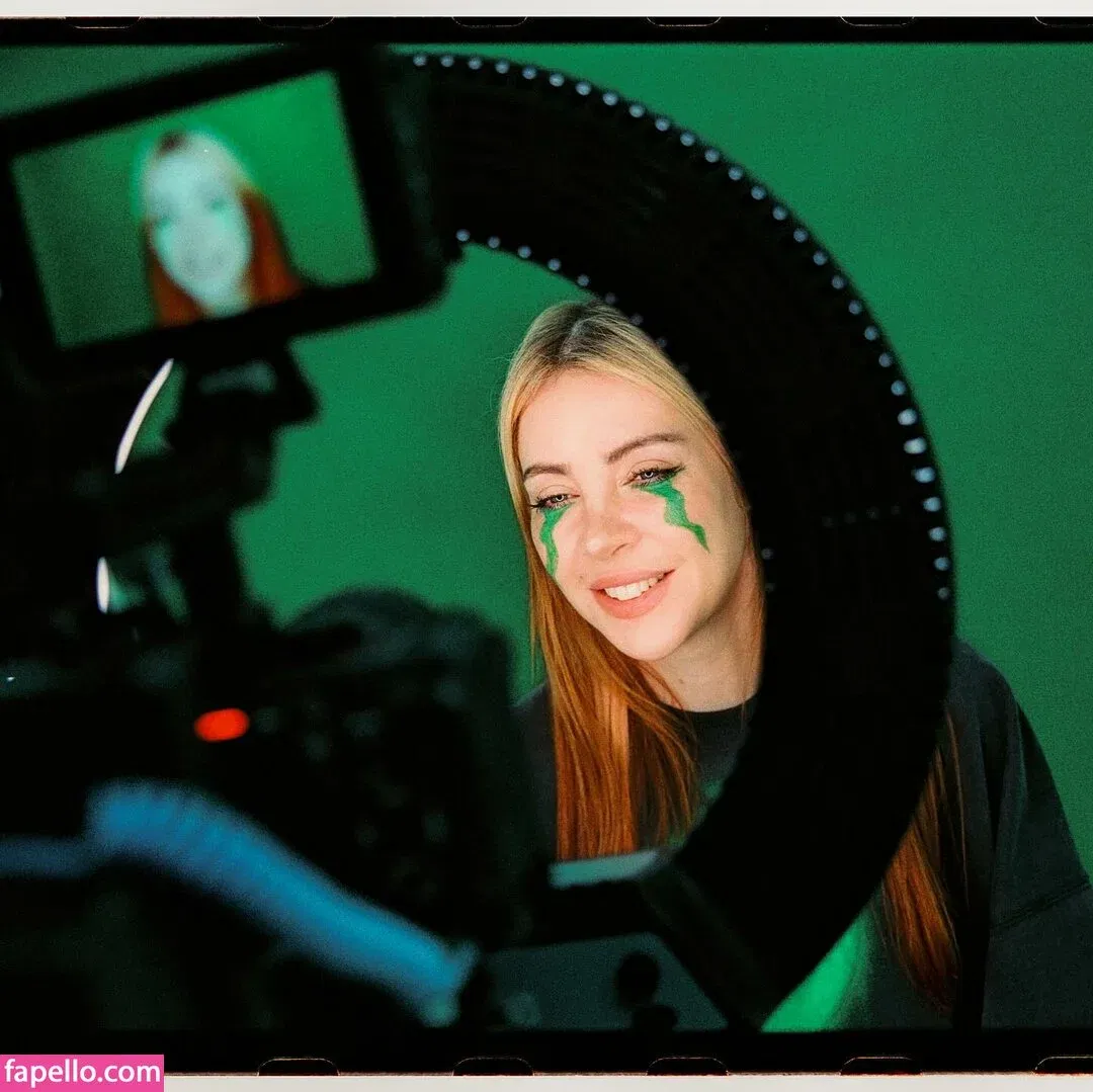 Alison Wonderland Onlyfans Photo Gallery 