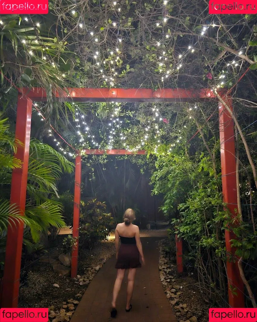 Nalopia Onlyfans Photo Gallery 