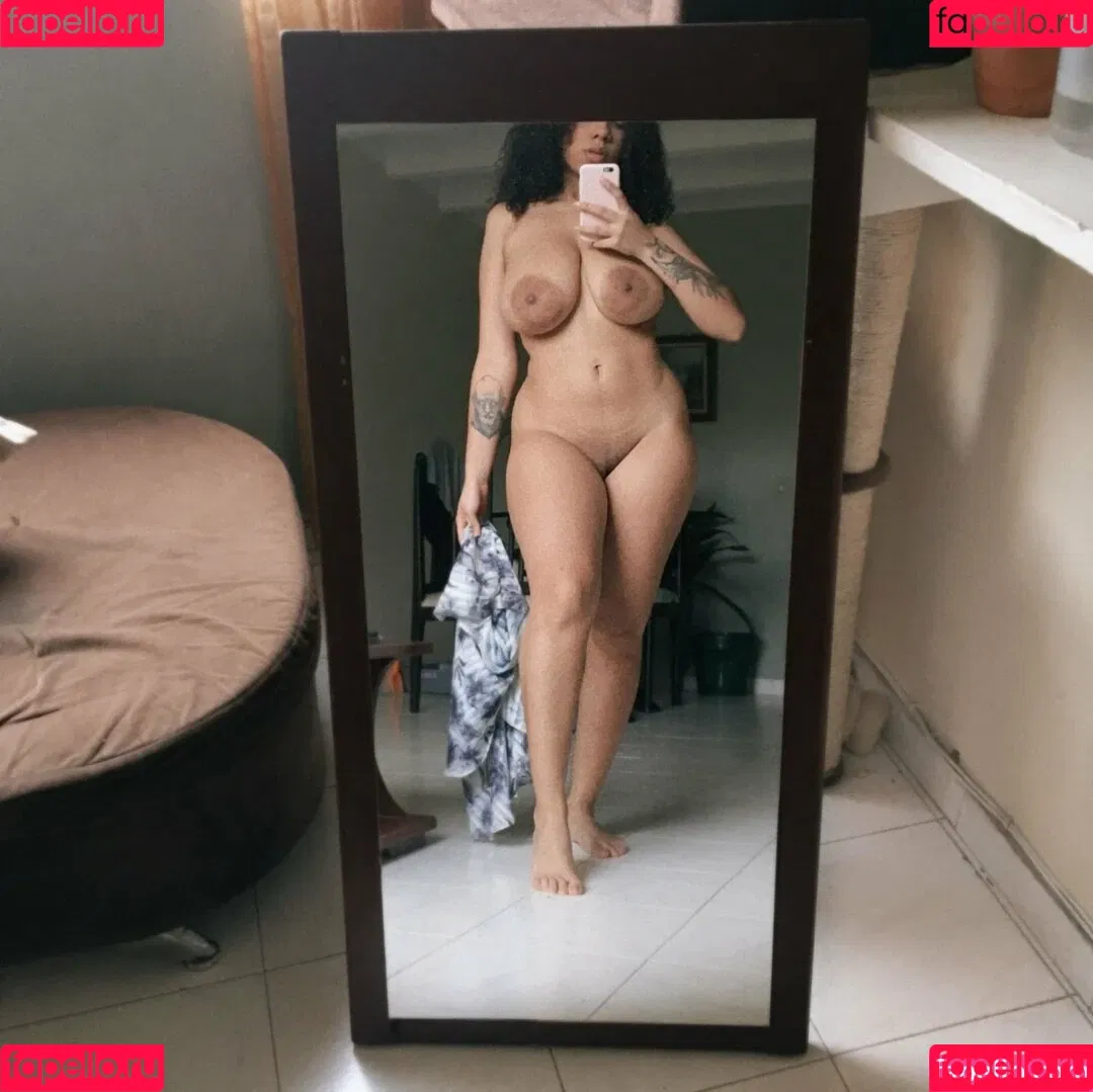 Lilith Onlyfans Photo Gallery 