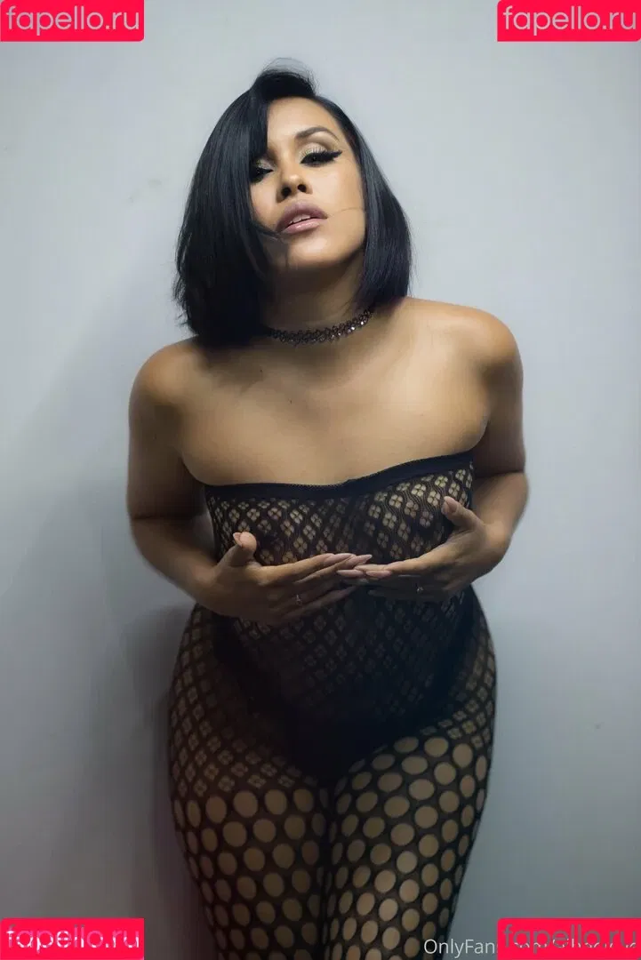 alheelove Onlyfans Photo Gallery 