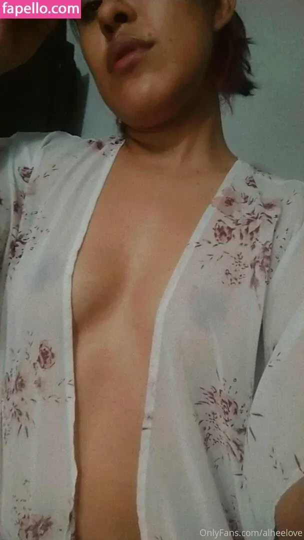 alheelove Onlyfans Photo Gallery 