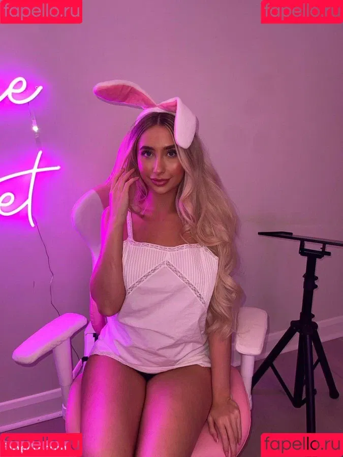 lilydaisyphillips Onlyfans Photo Gallery 
