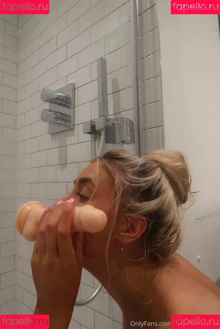 lilydaisyphillips Onlyfans Photo Gallery 