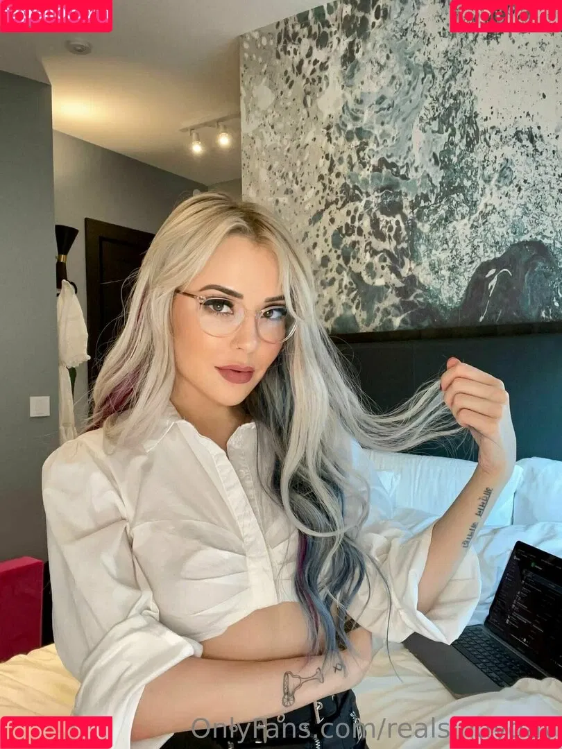 realsindyday Onlyfans Photo Gallery 
