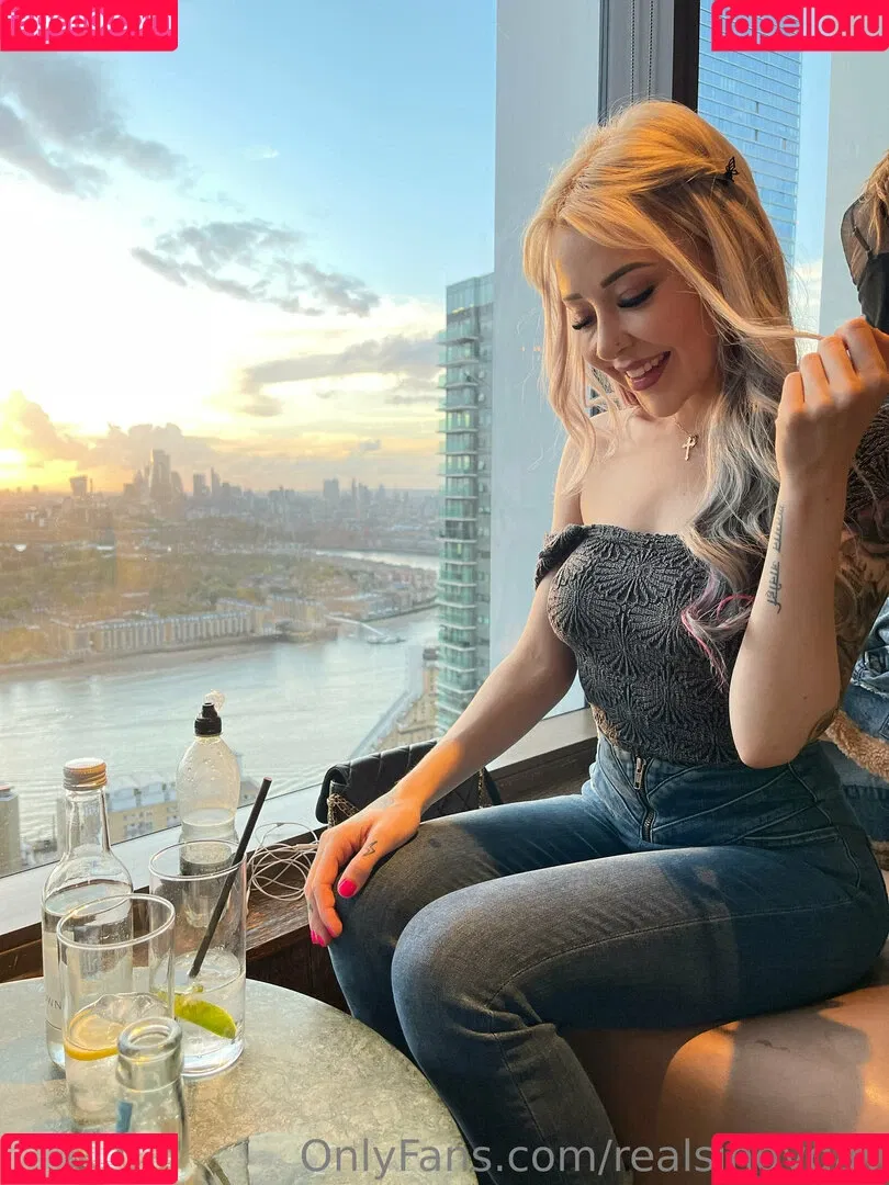 realsindyday Onlyfans Photo Gallery 