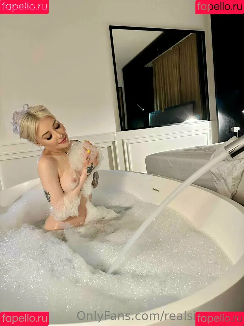 realsindyday Onlyfans Photo Gallery 