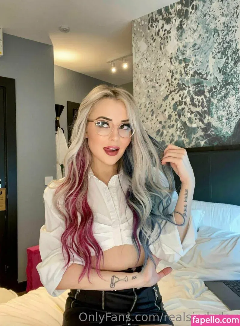 realsindyday Onlyfans Photo Gallery 