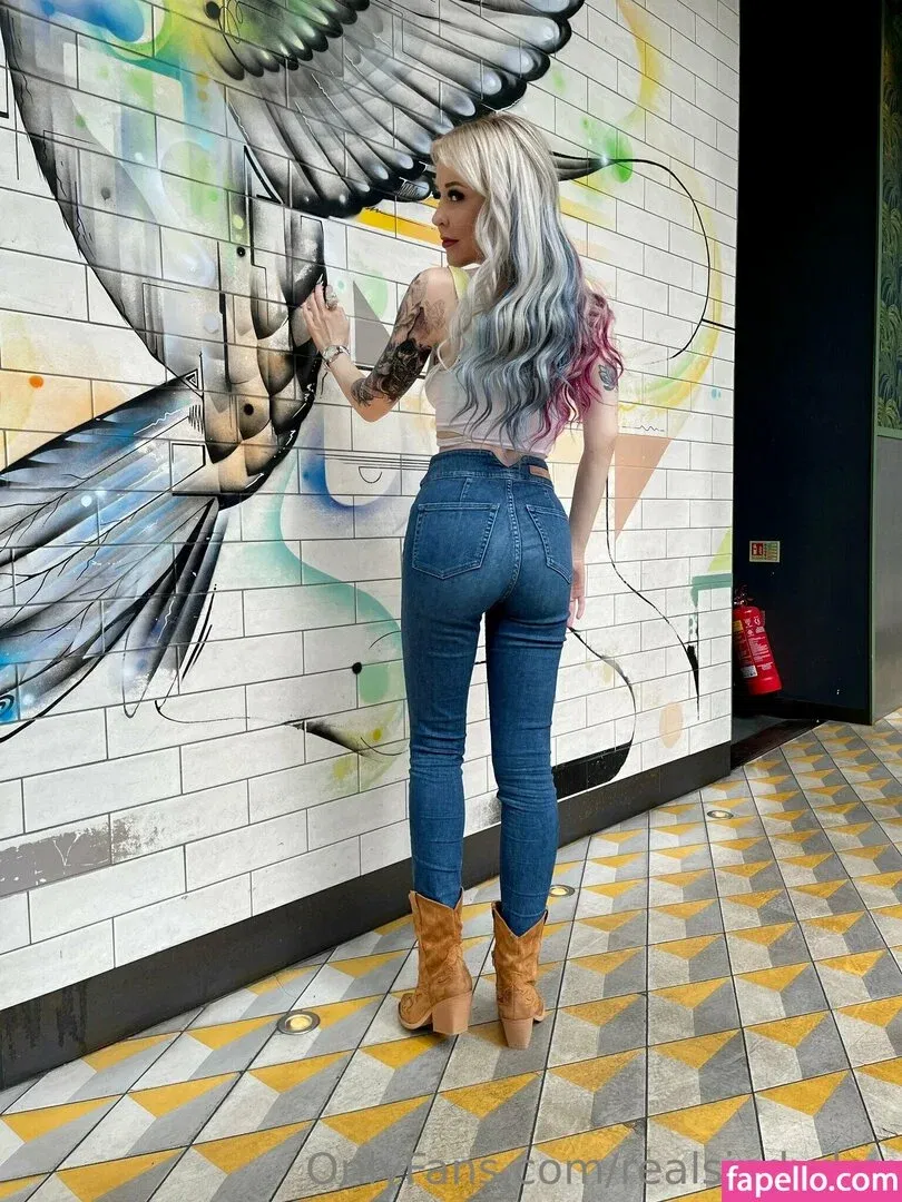 realsindyday Onlyfans Photo Gallery 