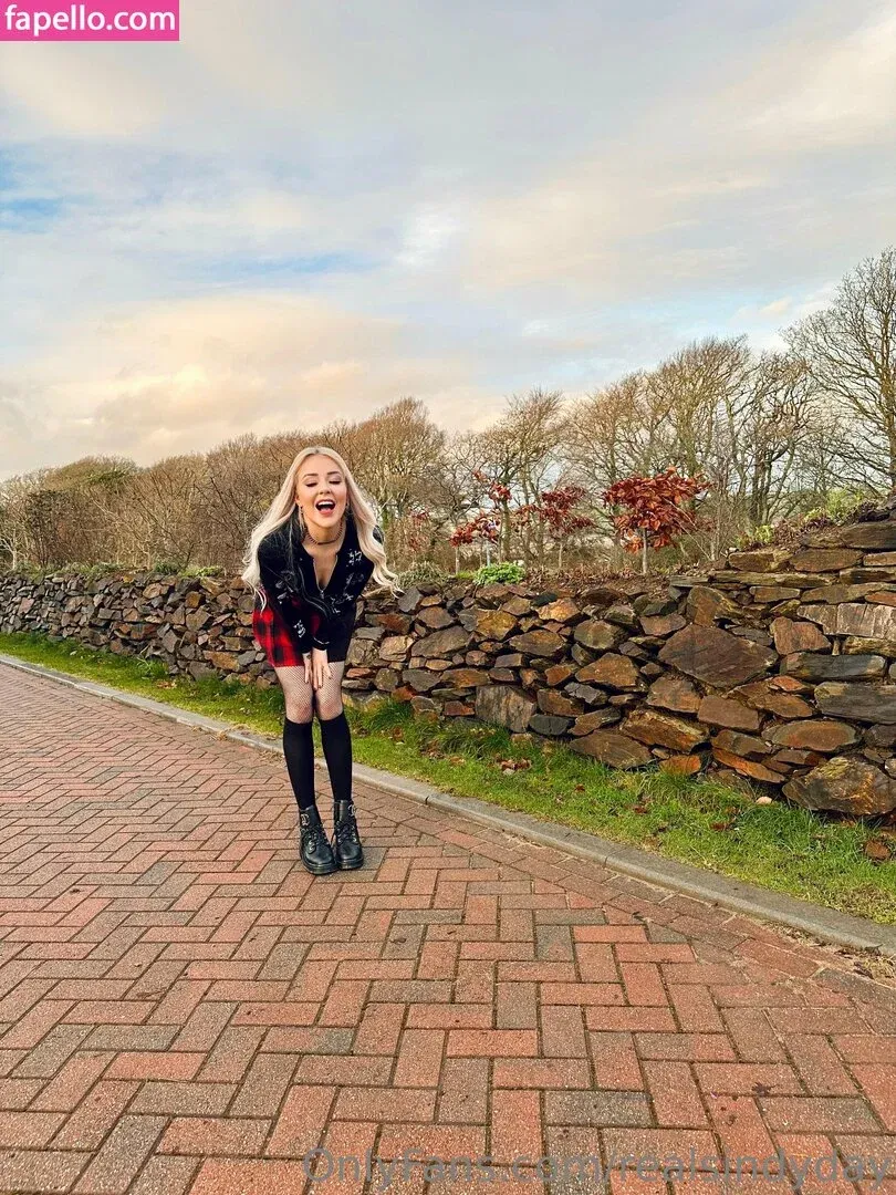 realsindyday Onlyfans Photo Gallery 