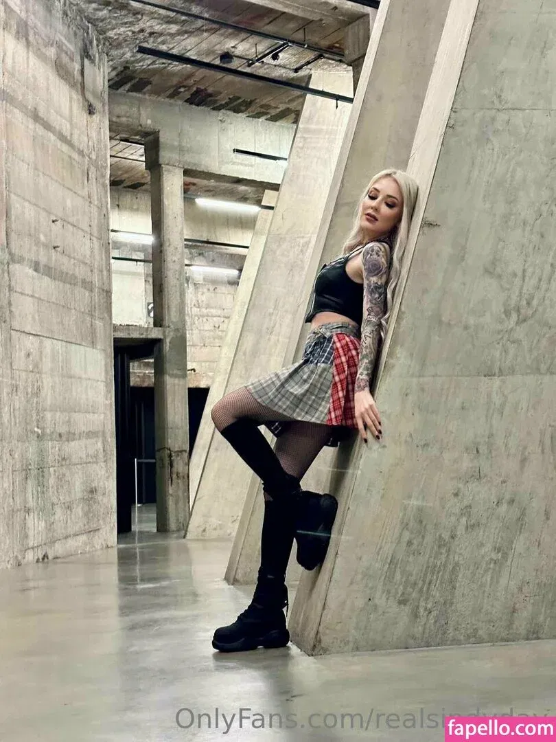 realsindyday Onlyfans Photo Gallery 