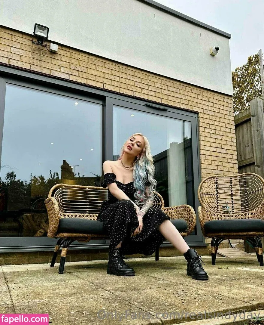 realsindyday Onlyfans Photo Gallery 