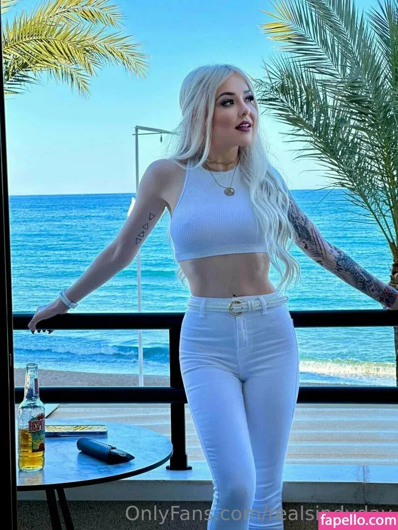 realsindyday Onlyfans Photo Gallery 