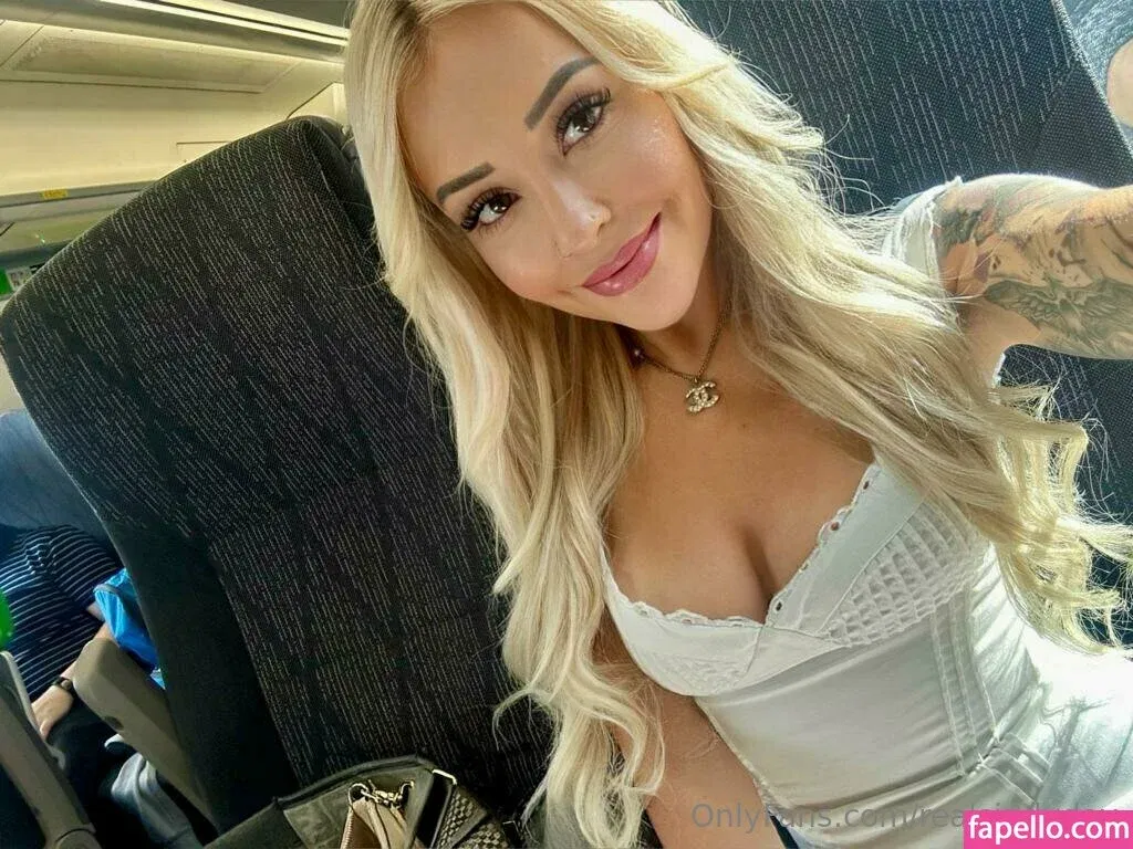 realsindyday Onlyfans Photo Gallery 