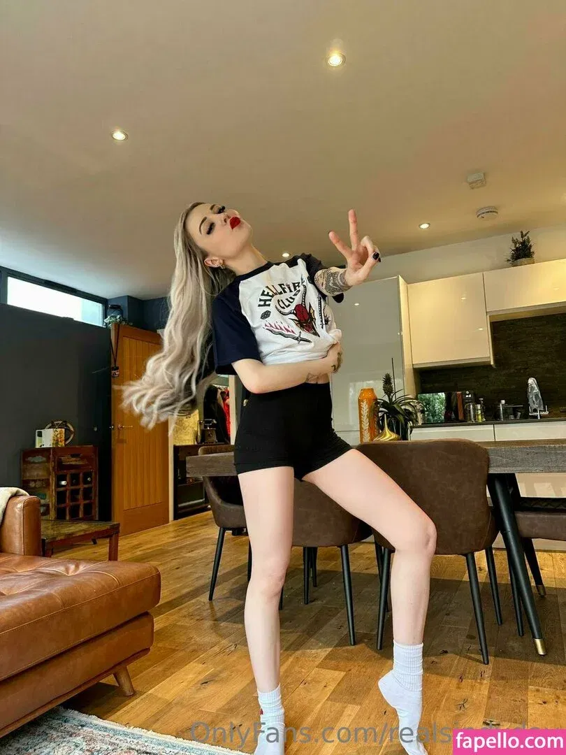 realsindyday Onlyfans Photo Gallery 