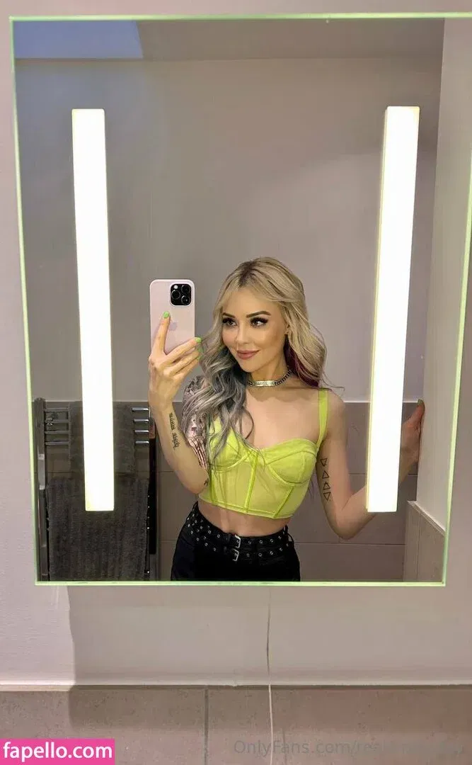 realsindyday Onlyfans Photo Gallery 