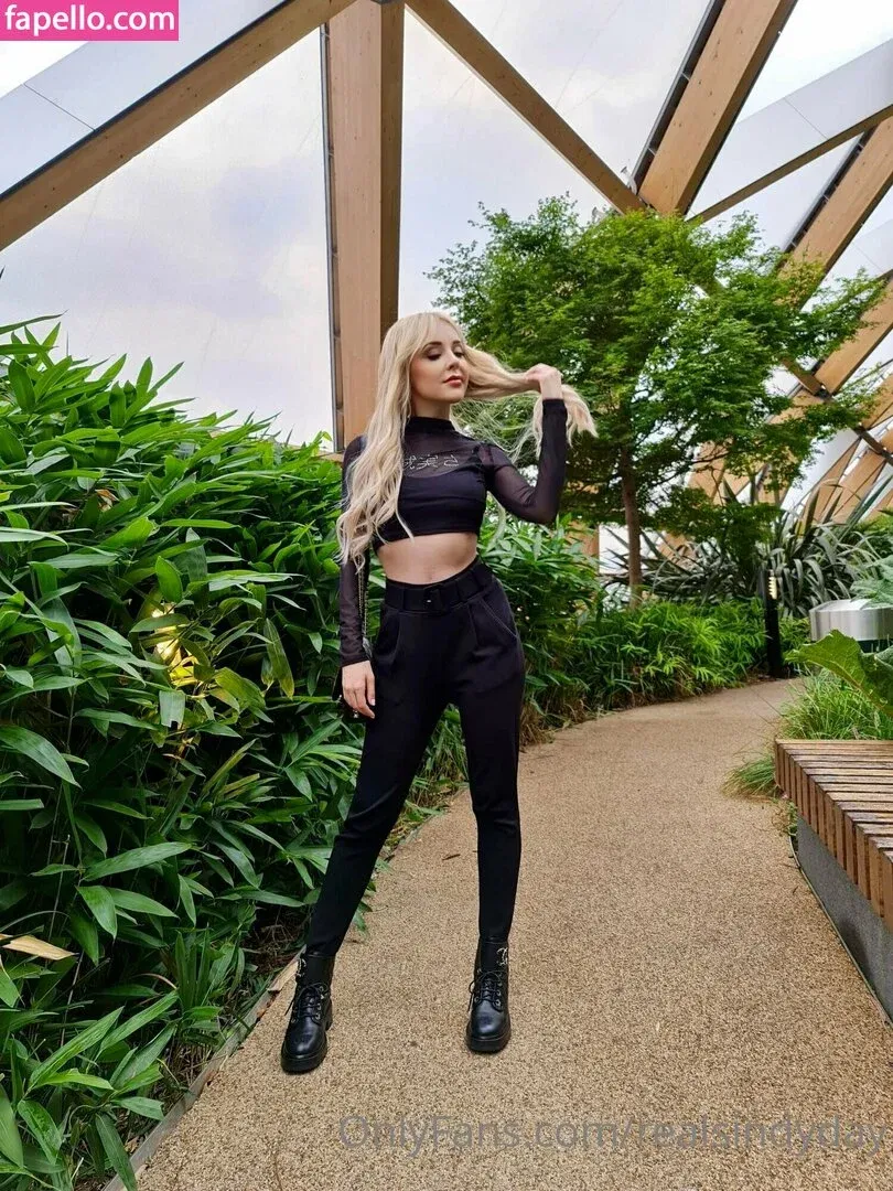 realsindyday Onlyfans Photo Gallery 