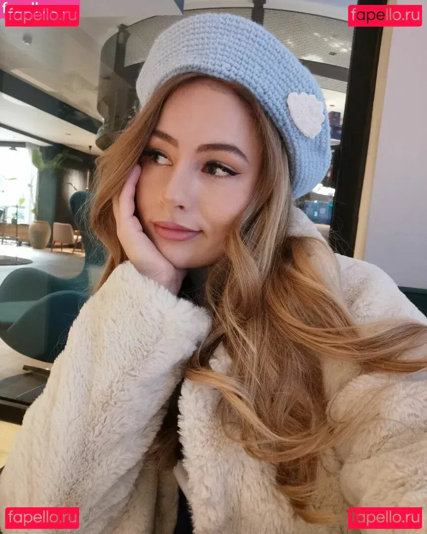 itsSky Onlyfans Photo Gallery 