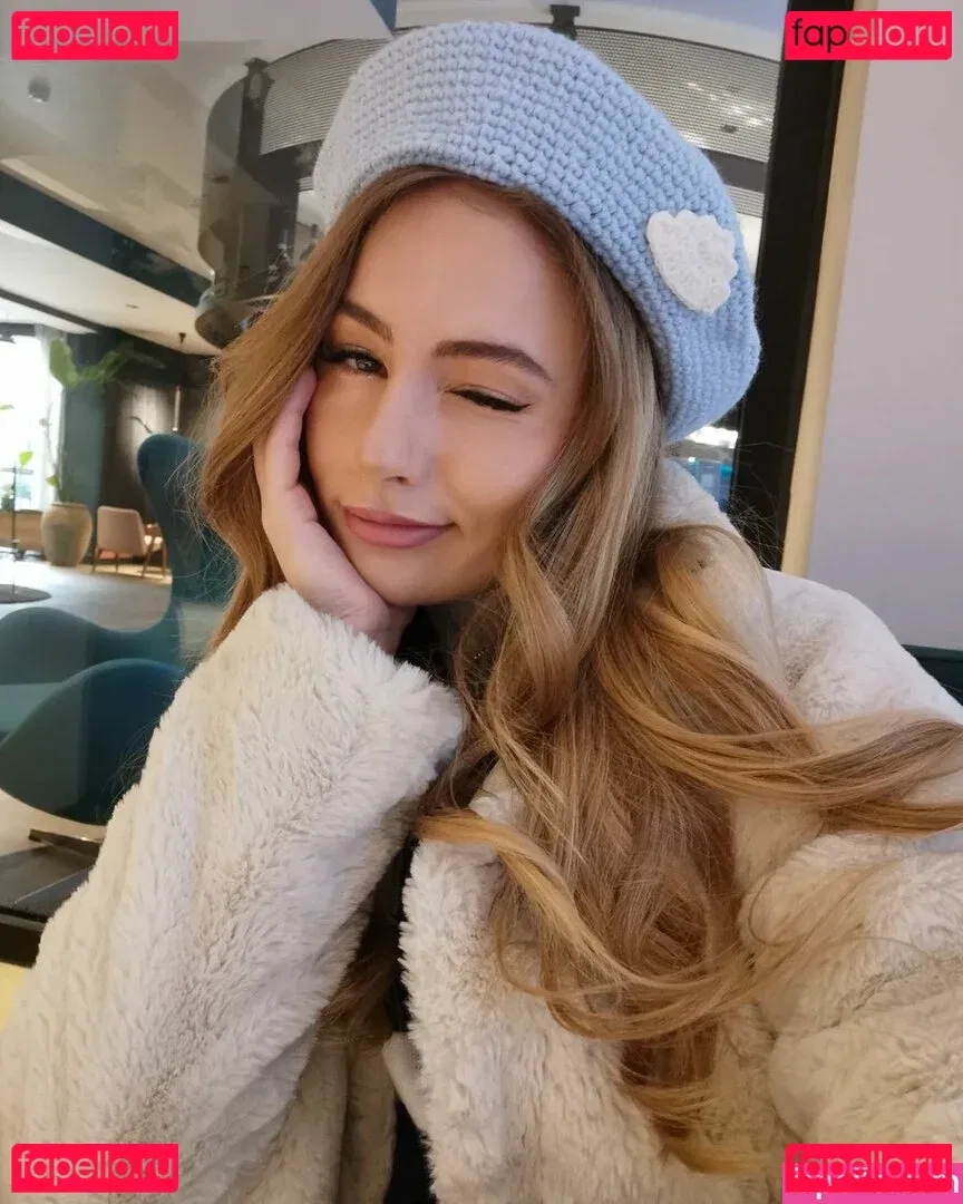 itsSky Onlyfans Photo Gallery 