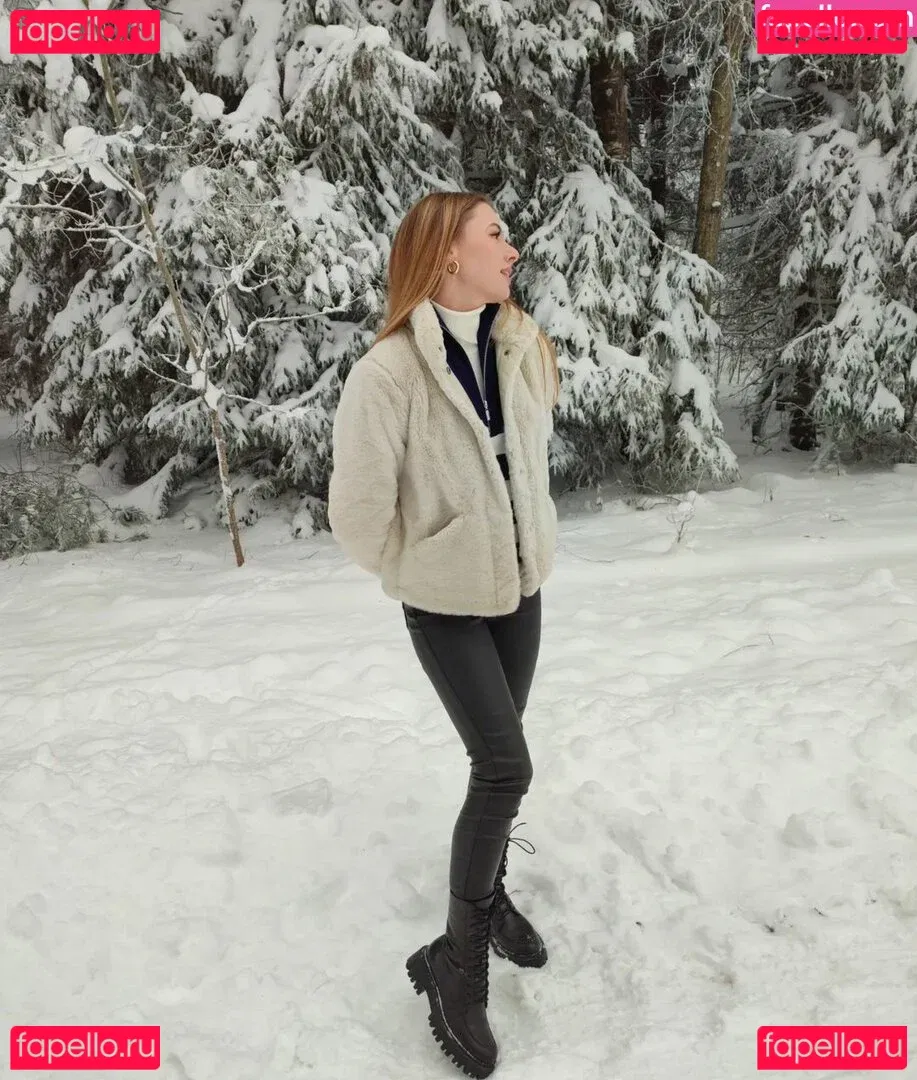 itsSky Onlyfans Photo Gallery 