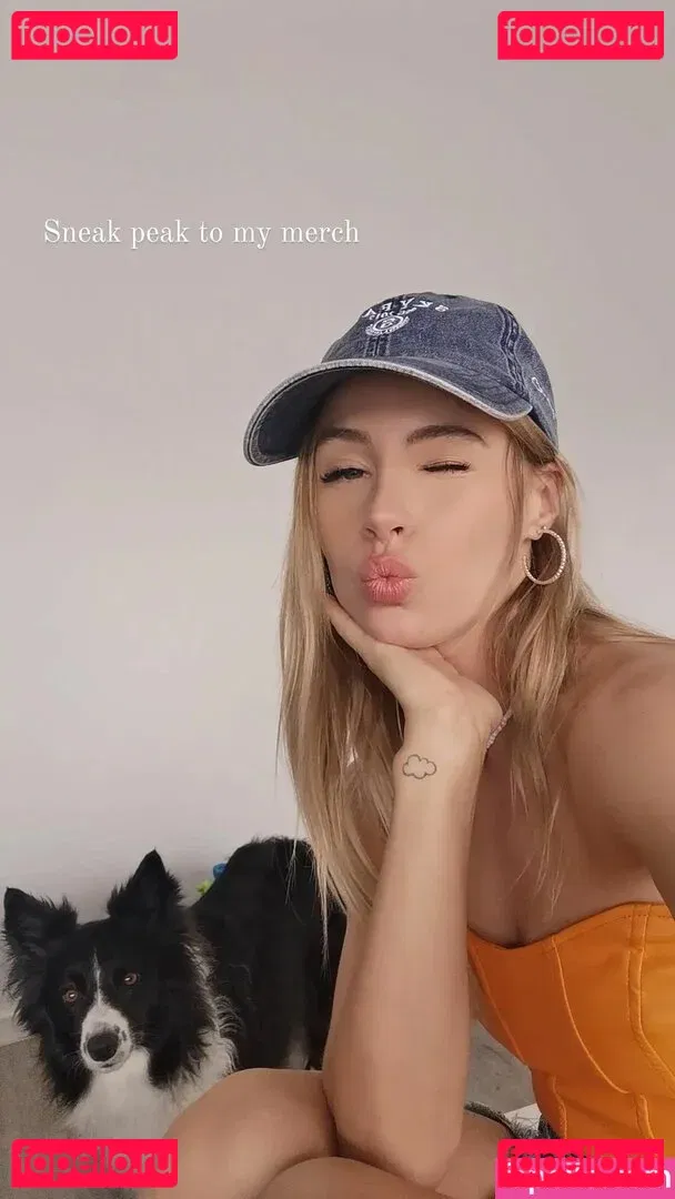 itsSky Onlyfans Photo Gallery 