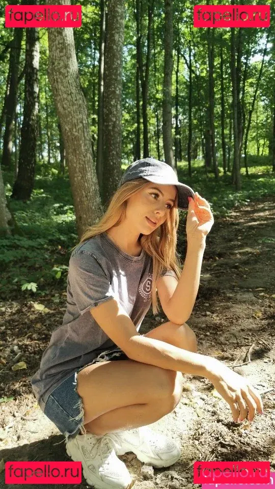 itsSky Onlyfans Photo Gallery 