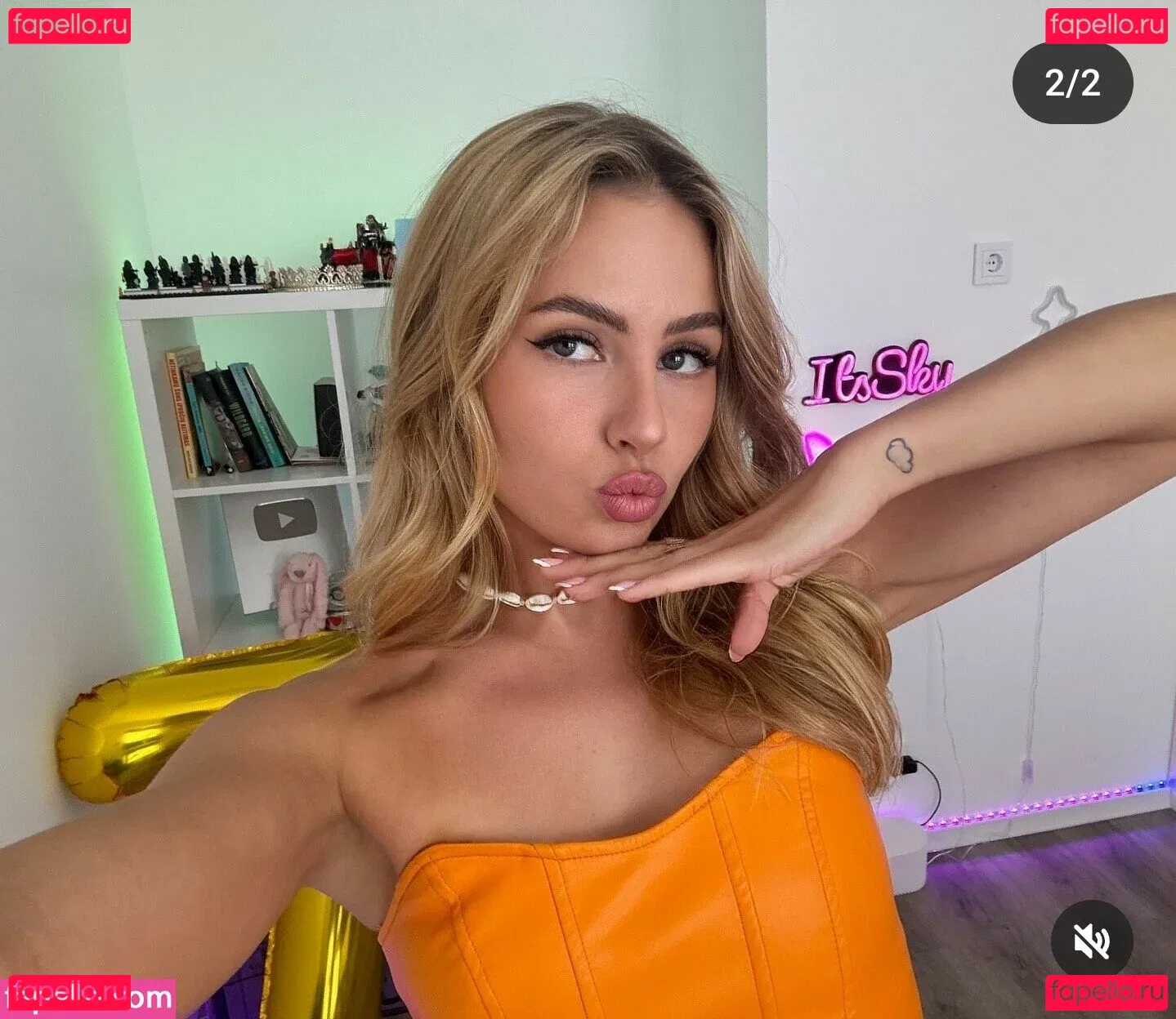 itsSky Onlyfans Photo Gallery 