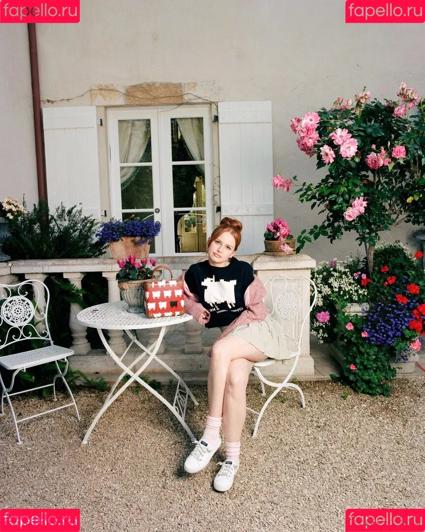 Madelaine Petsch Onlyfans Photo Gallery 