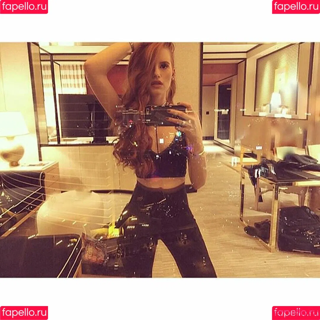 Madelaine Petsch Onlyfans Photo Gallery 