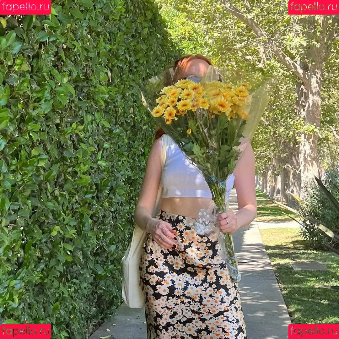 Madelaine Petsch Onlyfans Photo Gallery 