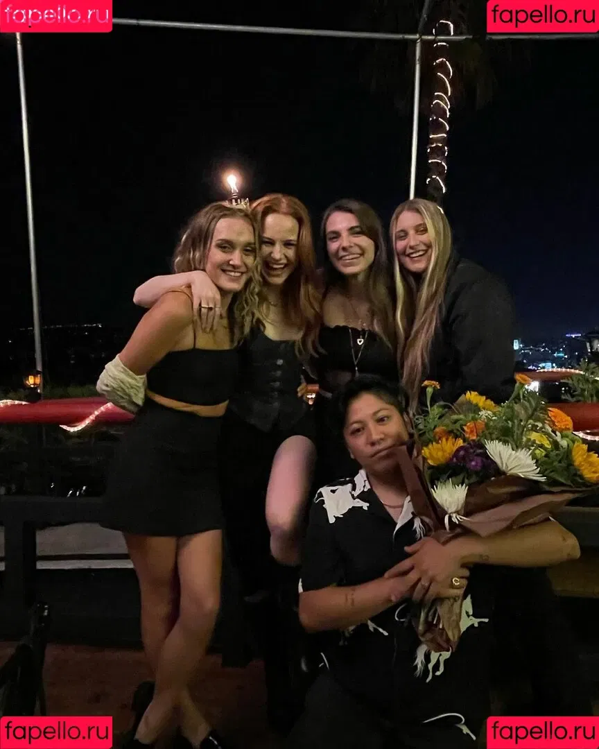 Madelaine Petsch Onlyfans Photo Gallery 