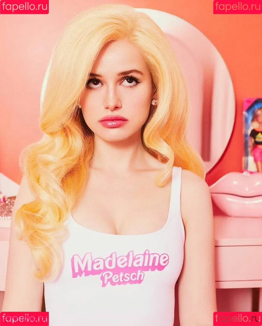 Madelaine Petsch Onlyfans Photo Gallery 