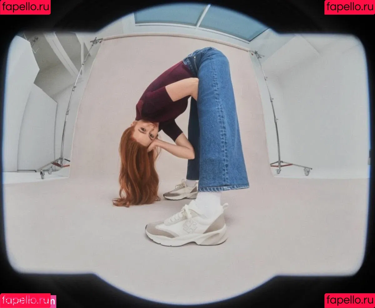 Madelaine Petsch Onlyfans Photo Gallery 