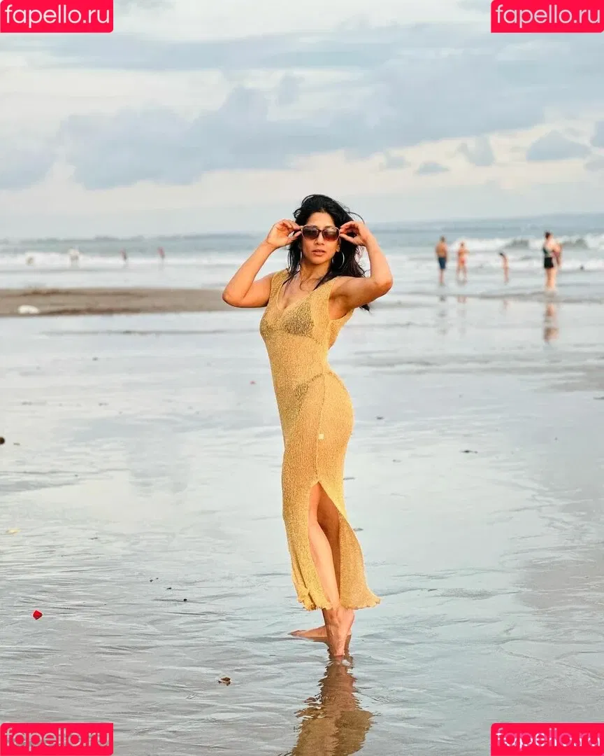 Reshmin Chowdhury Onlyfans Photo Gallery 