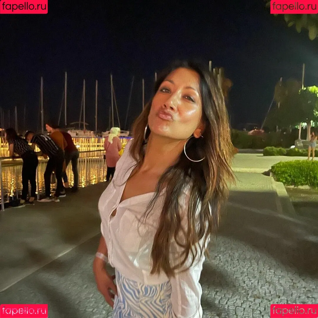 Reshmin Chowdhury Onlyfans Photo Gallery 