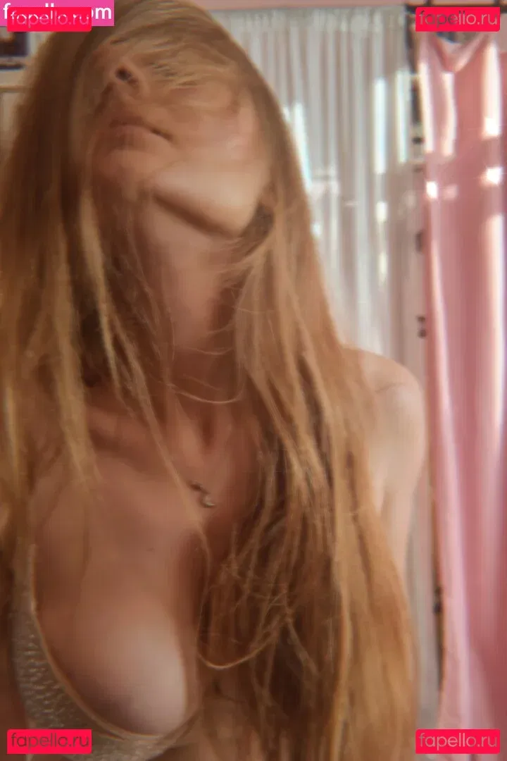 Lyllaangel Onlyfans Photo Gallery 